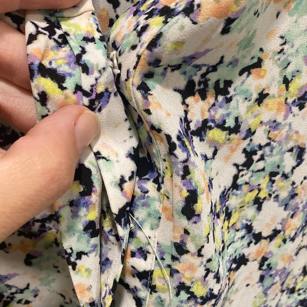 H&M Multicolor Floral Sleeveless Blouse - Picture 7 of 7